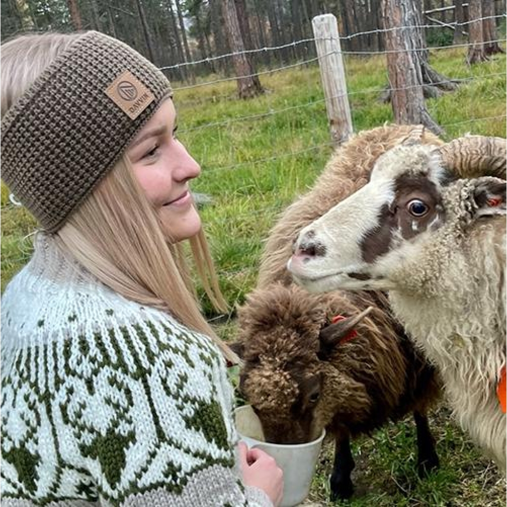 Laslettind Headband Knit Eikenøtt