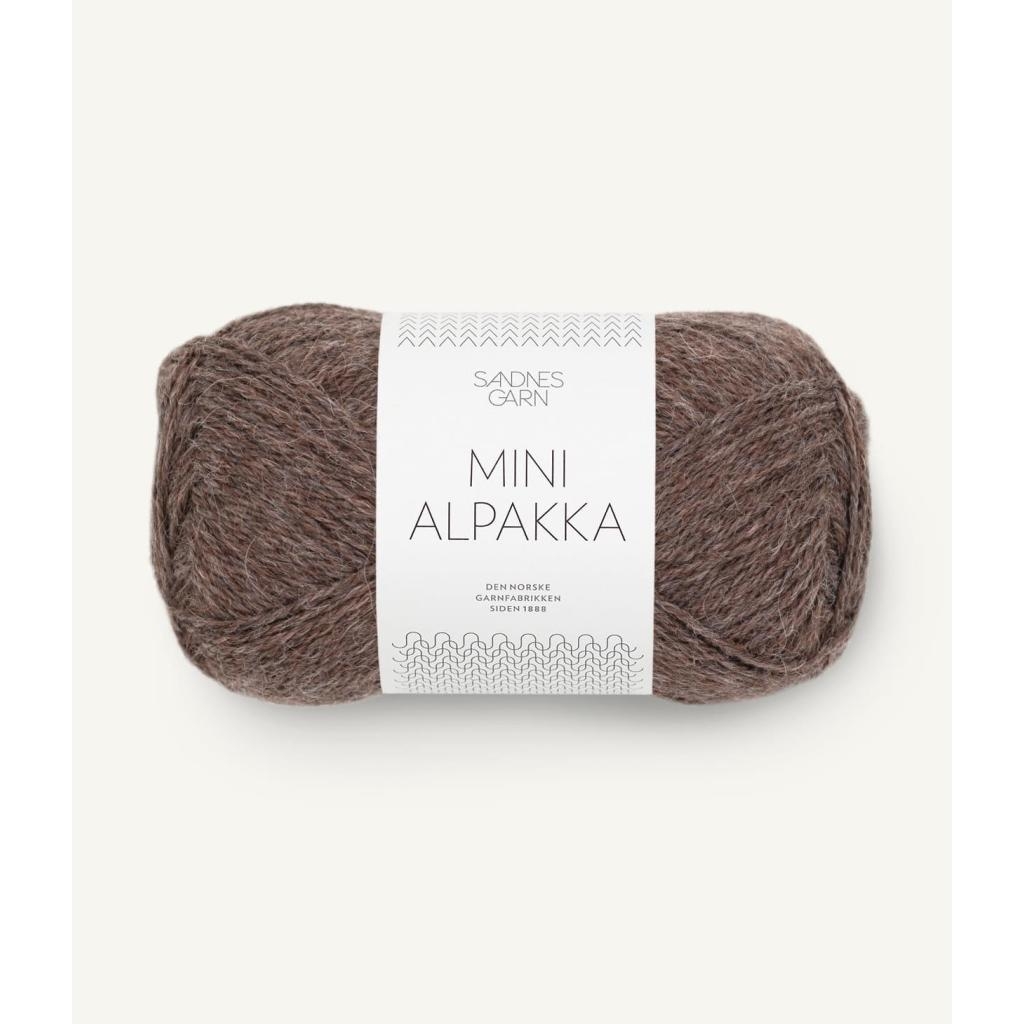 2652 Mini Alpakka Mellombrun Melert