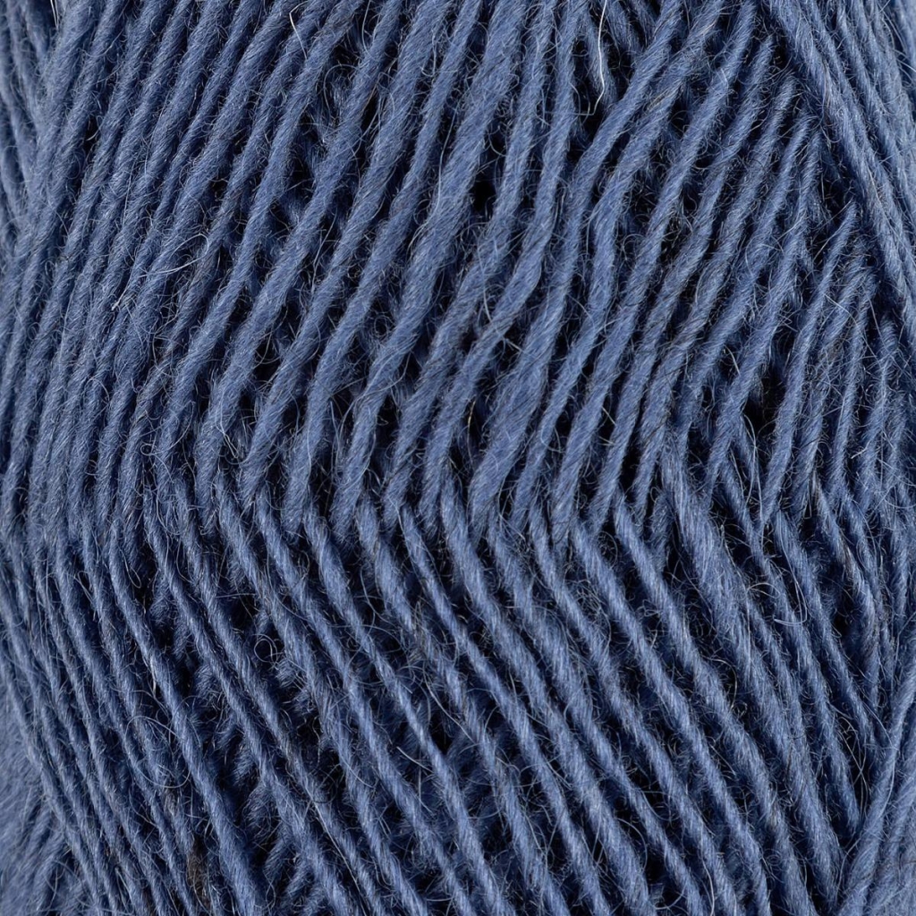 Fjallalopi mellom blå 3025