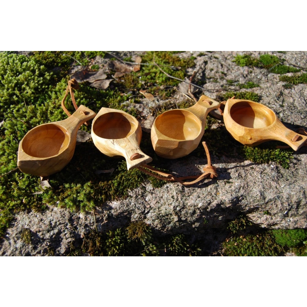4 stk drammeglass av tre "norrøn"